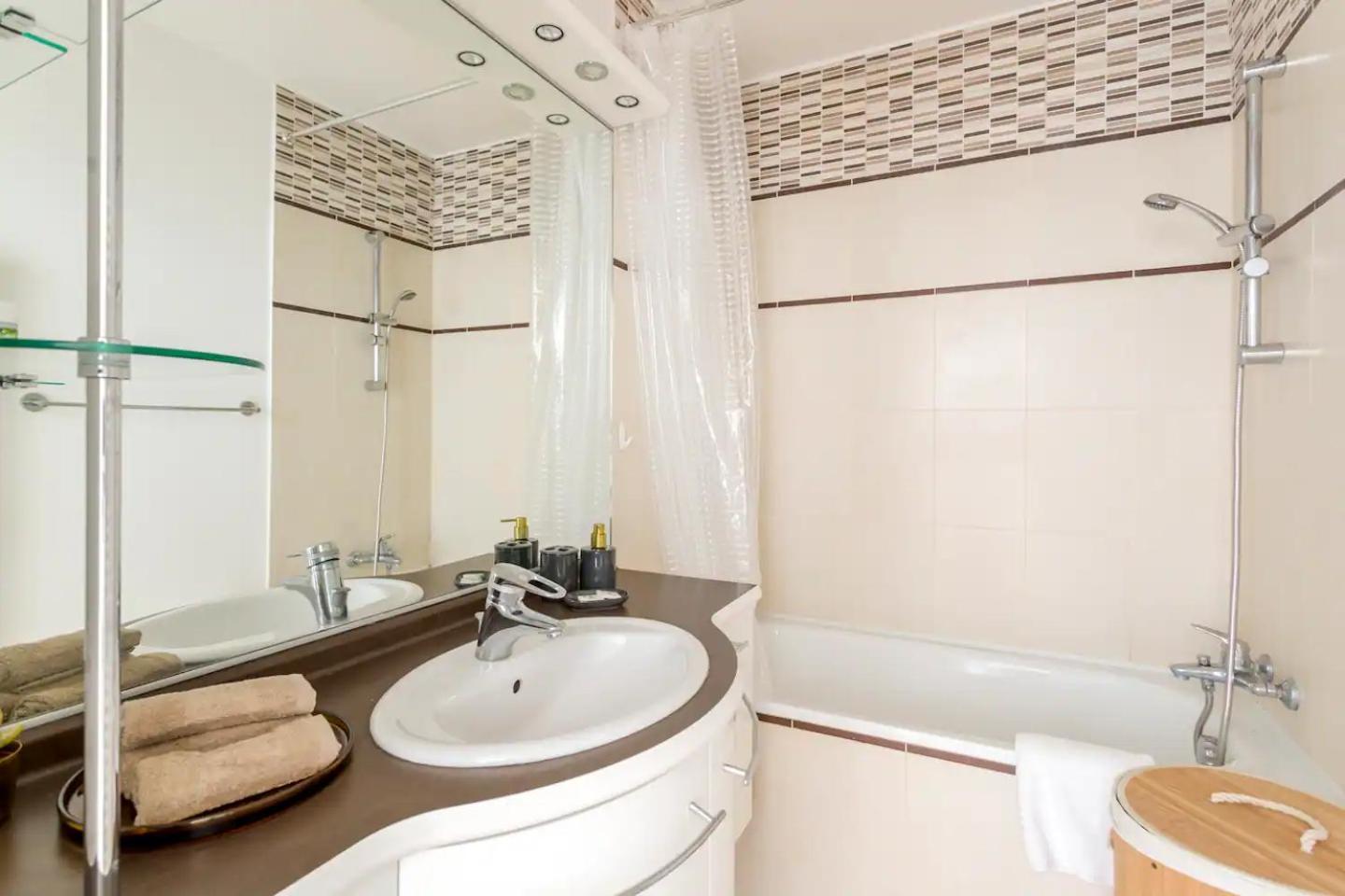 8P - 3Br Le Marais Spacious - Central - Historic Apt Párizs Kültér fotó